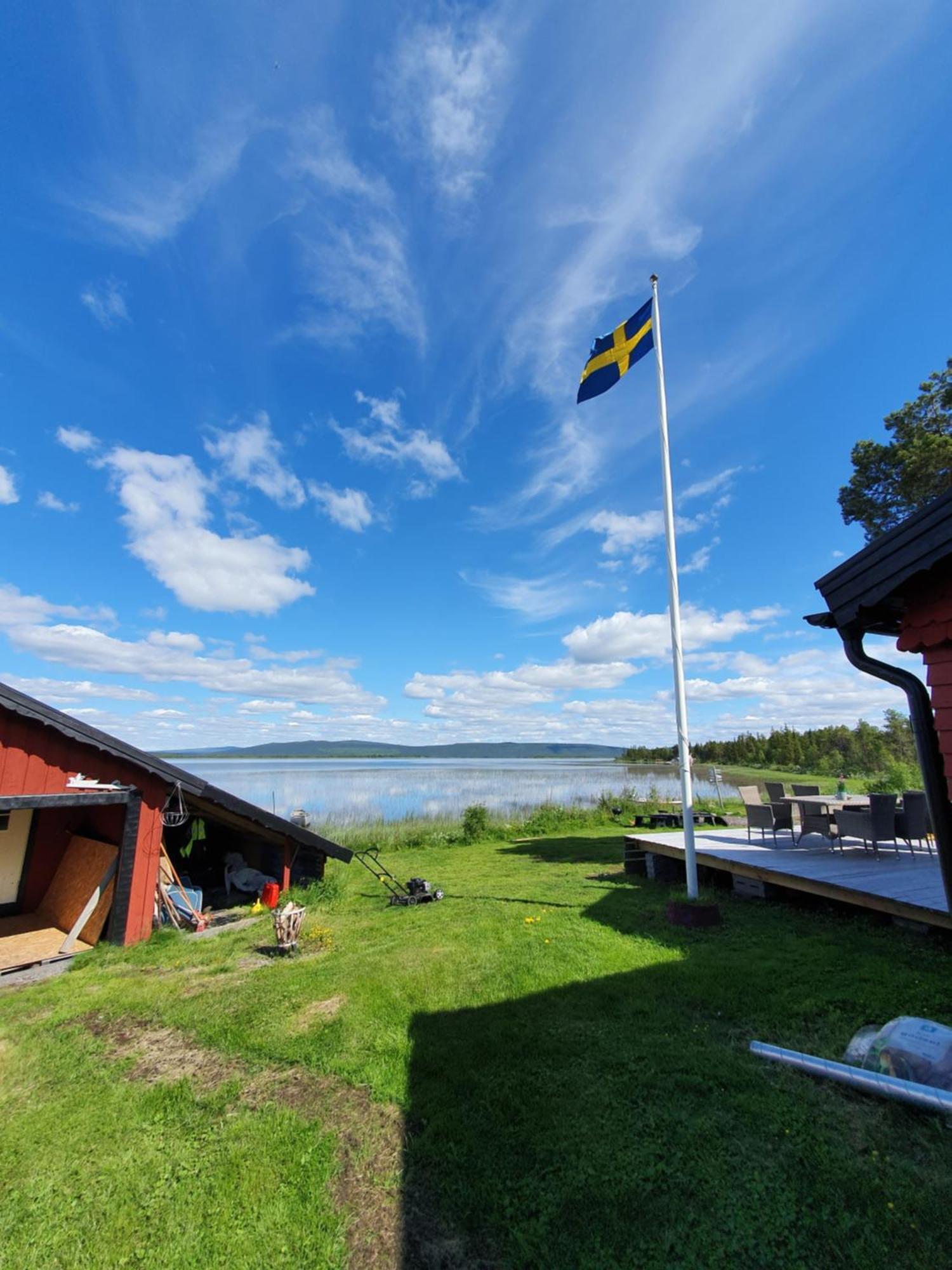Camp Caroli Wooden Cabins Jukkasjärvi Extérieur photo