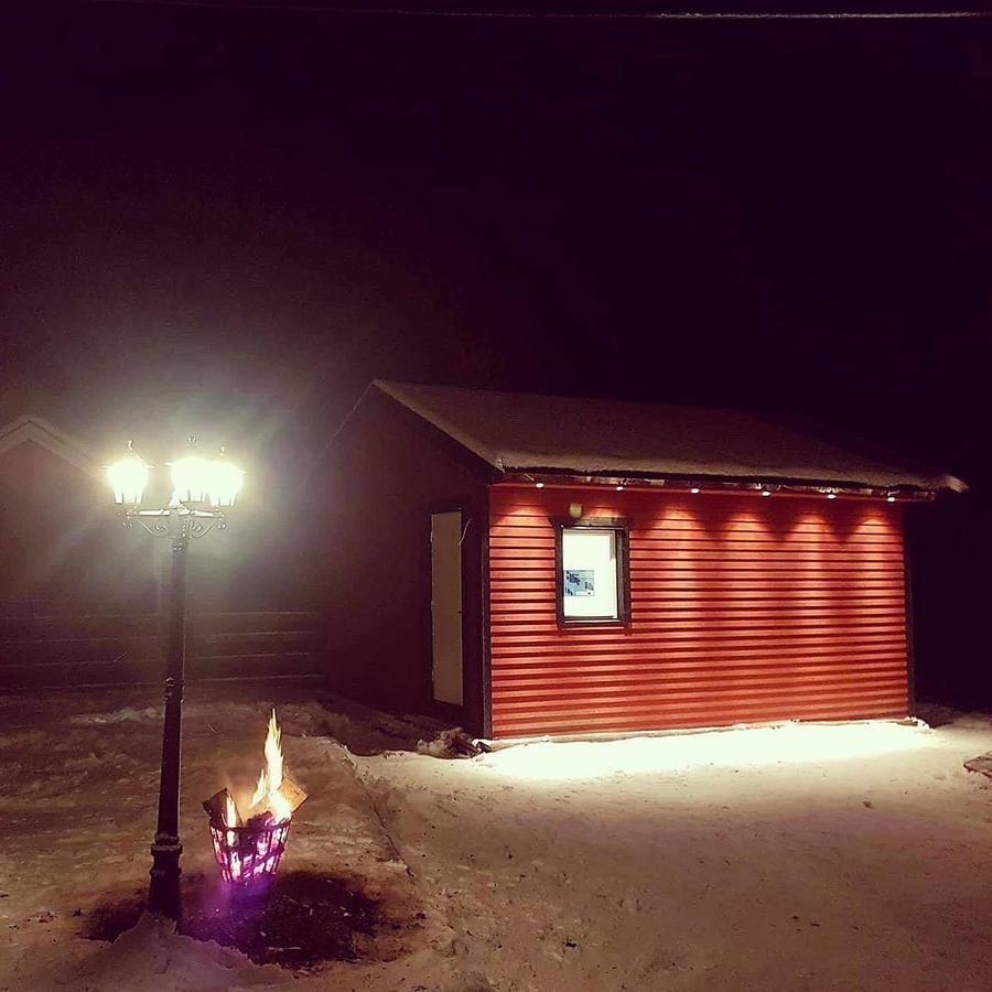 Camp Caroli Wooden Cabins Jukkasjärvi Extérieur photo