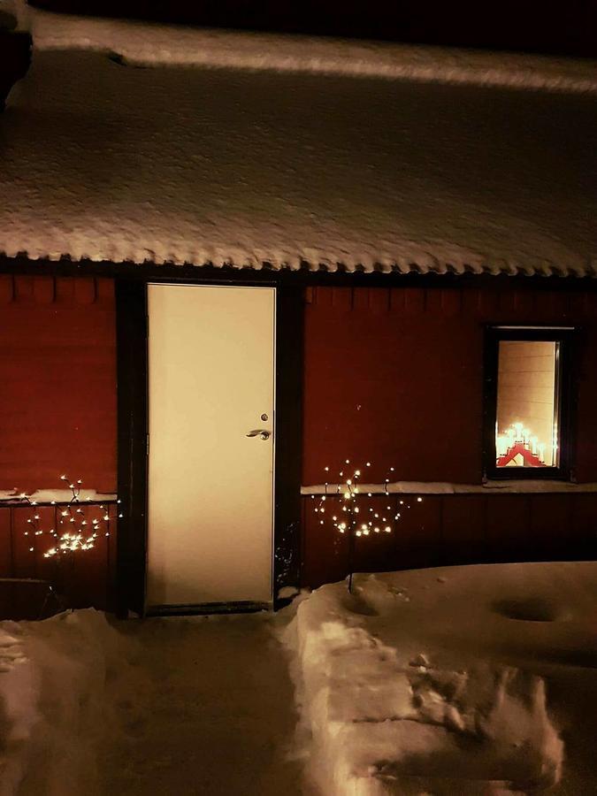 Camp Caroli Wooden Cabins Jukkasjärvi Extérieur photo