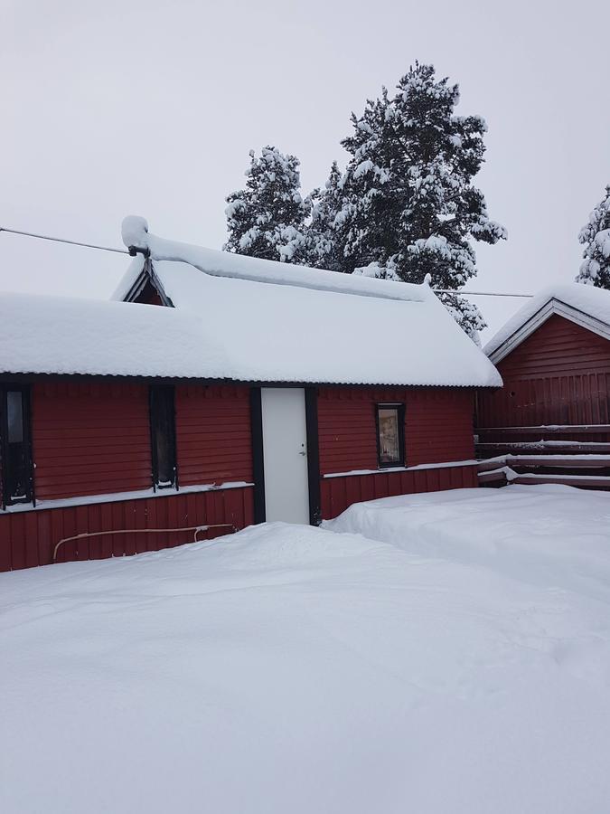 Camp Caroli Wooden Cabins Jukkasjärvi Extérieur photo